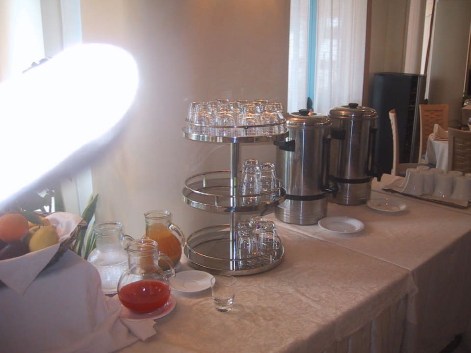 Kaffee Milch und Saft zum Frühstück Hotel Ipomea Club