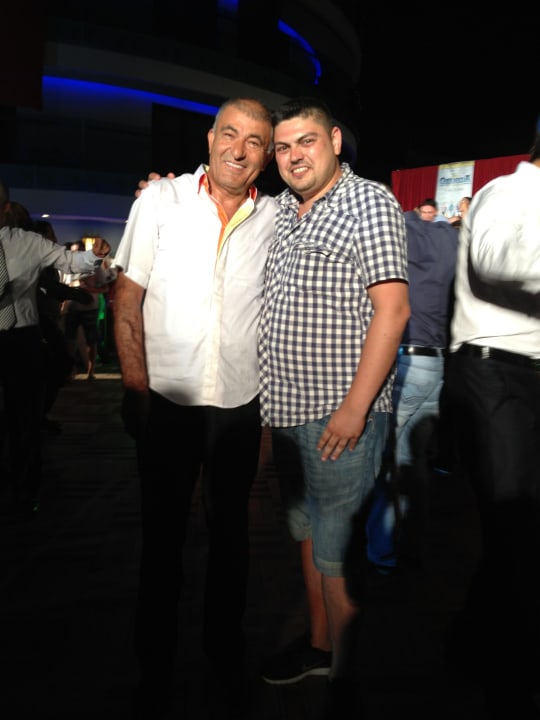 Haci Bey der Big Boss Granada Luxury Okurcalar