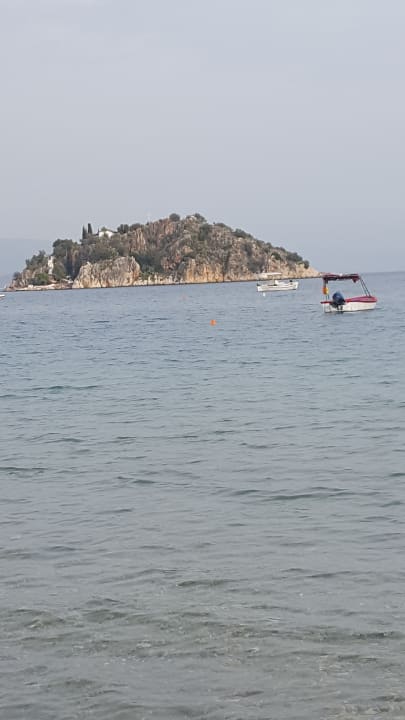 Strand The Grove Seaside Hotel