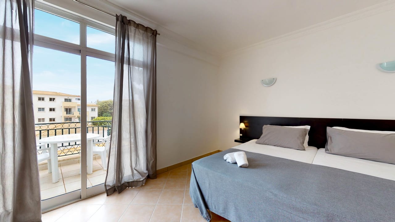 Zimmer Smy Santa Eulalia Algarve