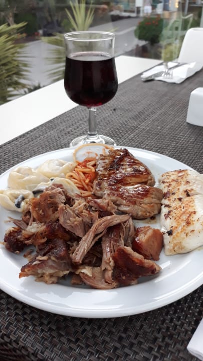 Gastro SBH Monica Beach Resort