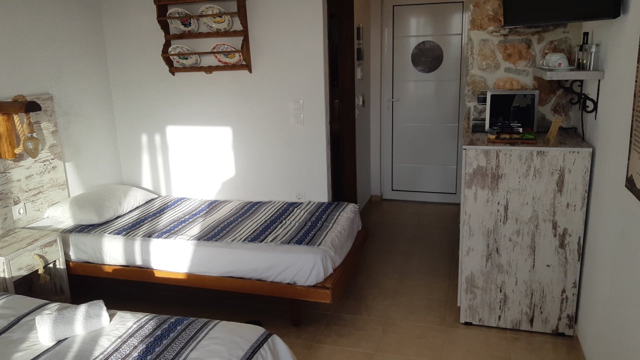 Zimmer Limeri Traditional Guest House