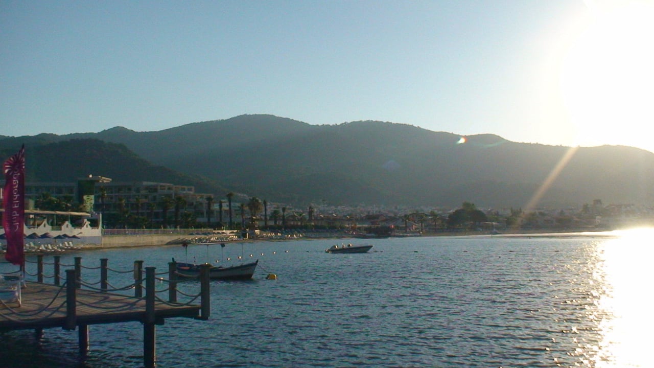 Widok na morze o poranku Paloma Pasha