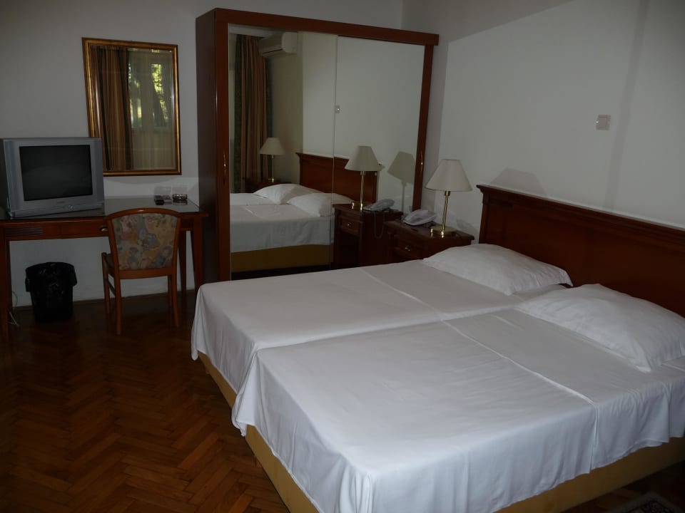 Unser Zimmer Hotel Val