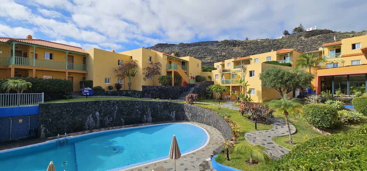 Außenansicht Apartamentos La Caleta