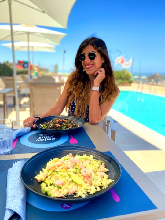 Gastro You & Me Beach Hotel