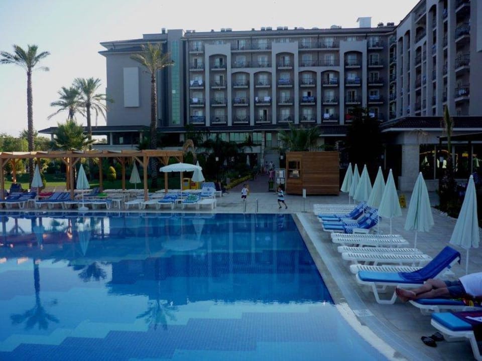 Гланый бассейн Sunis Elita Beach Resort & Spa