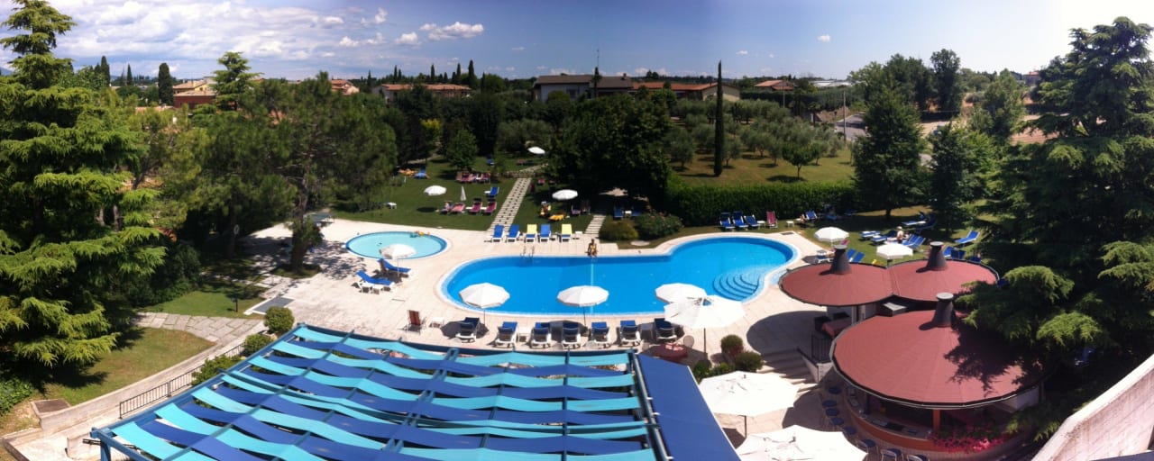 Blick auf Pool Parc Hotel Casa Mia