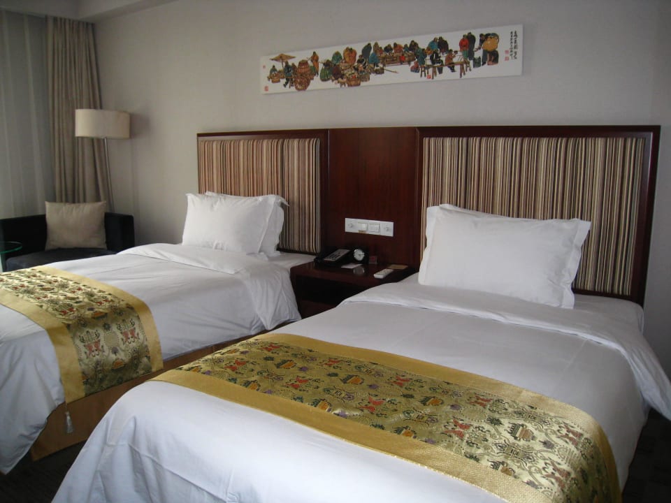 Twin-Bed Mercure Beijing Downtown