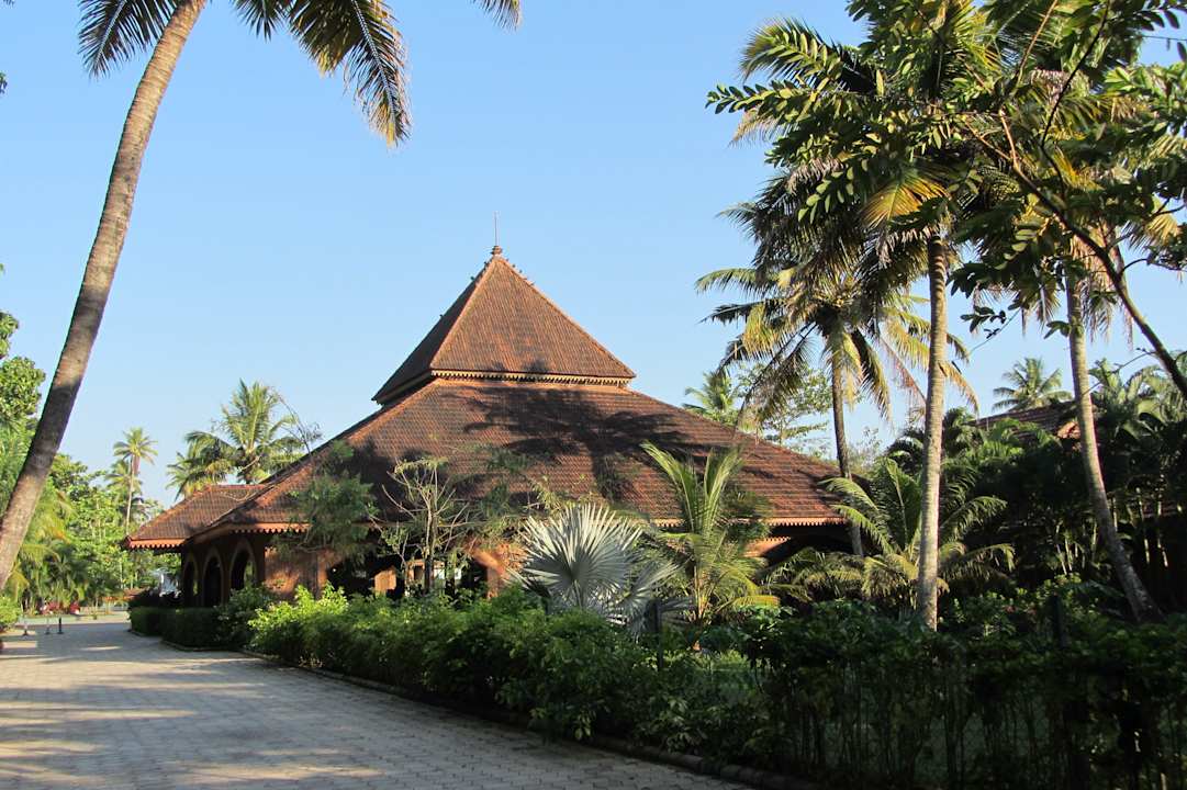 Haupteingangsgebäude Hotel Lakesong Resort