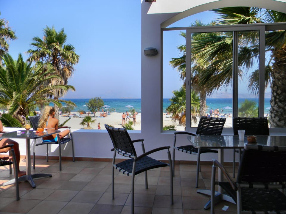 Blick von der Strandbar des Hotels Atlantica Marmari Beach