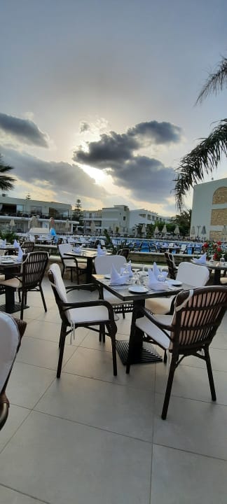 Gastro Vantaris Palace