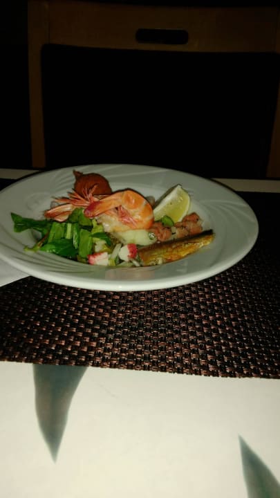 Vorspeisenteller im Buffetrestaurant Saturn Palace Resort Hotel