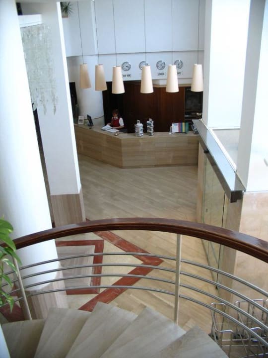 Rezeption von oben fotografiert VIVA Eden Lago