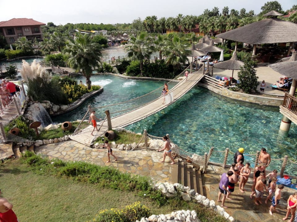 Amazon Water World Club Grand Side