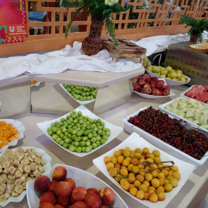 Gastro Side Breeze Hotel