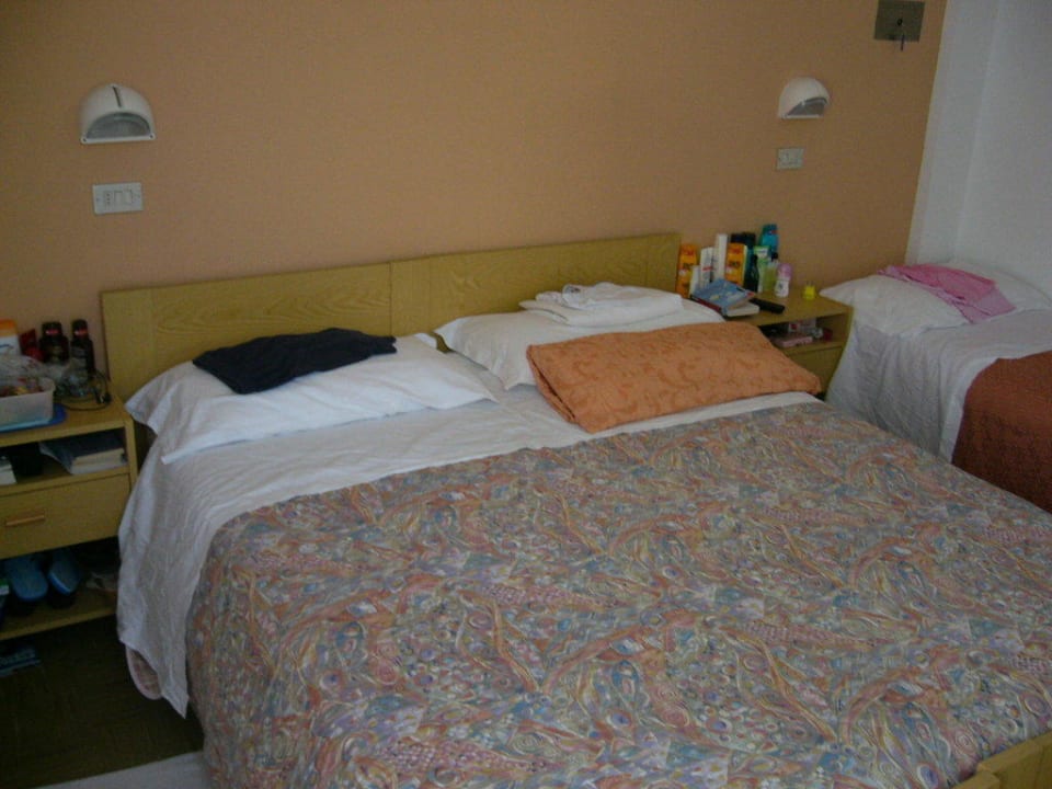 Doppelzimmer mit 1 Zustellbett Hotel Tania
