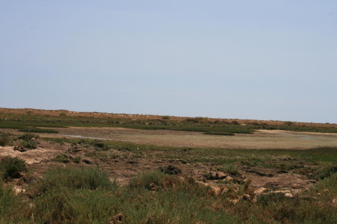 die Lagune säumt den weg Golden Club Cabanas