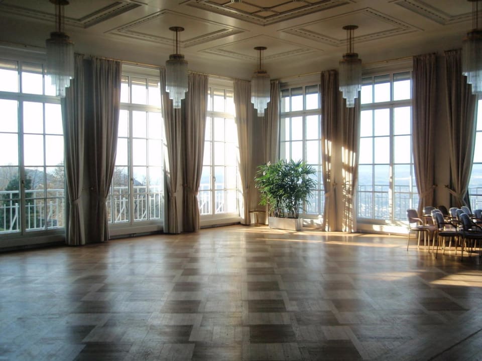 Einer der zahlreichen Konferenzräume Steigenberger Icon Grandhotel Petersberg
