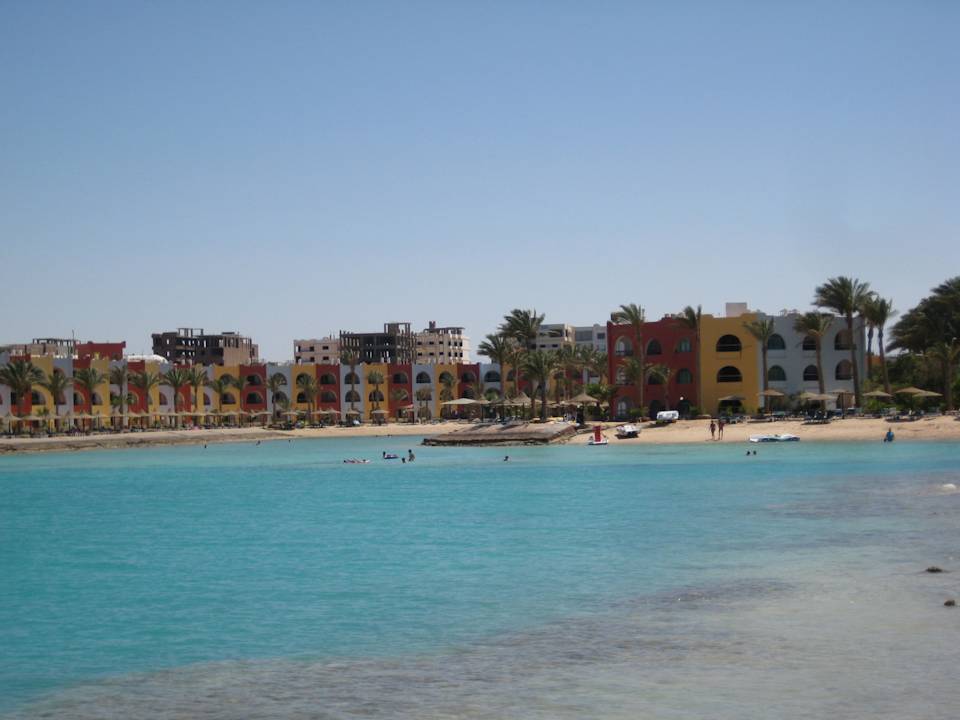 Blick zum Strand und Richtung B Lagune Arabia Azur Resort