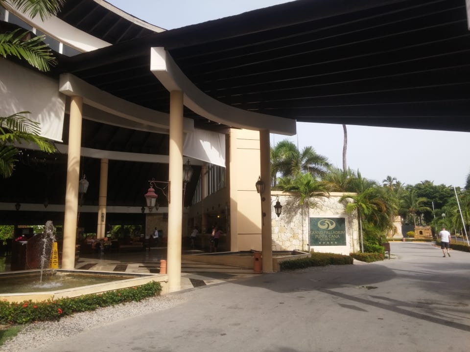 Lobby Hotel Grand Palladium Palace Resort, Spa & Casino