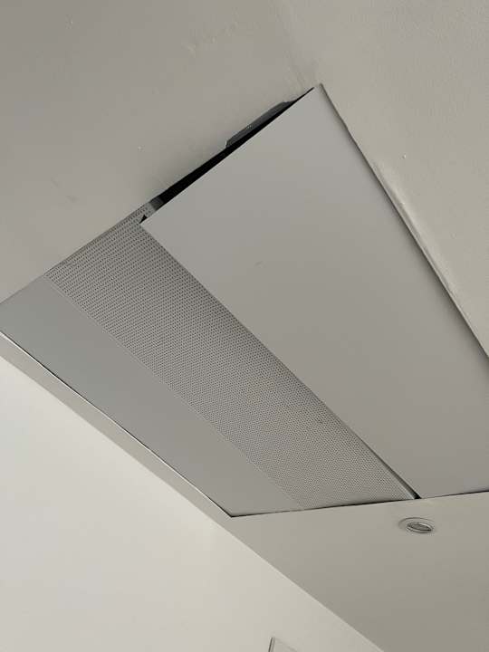 Zimmer The Ibiza Twiins