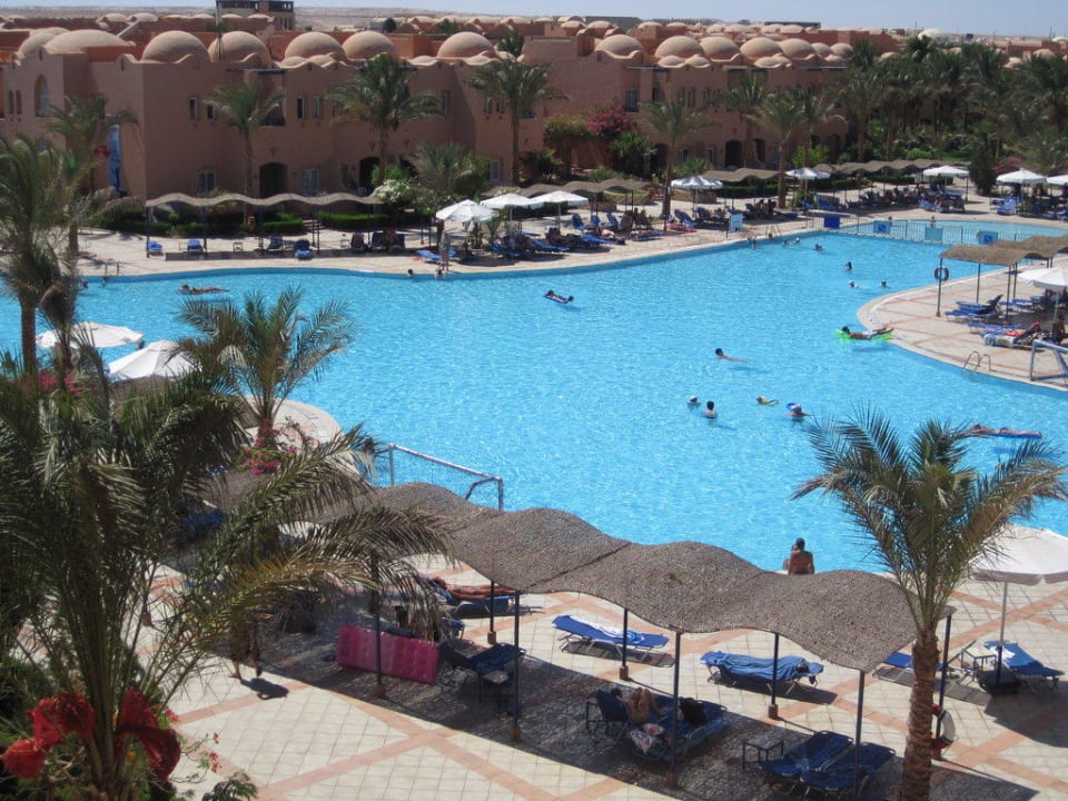 Großer Pool von oben! Jaz Makadi Oasis Resort