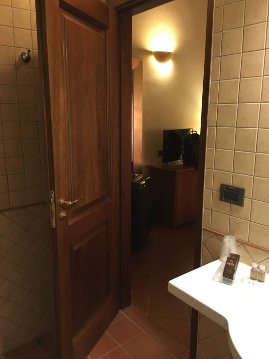 Türe ins Schlafzimmer Hotel Popilia Country Resort