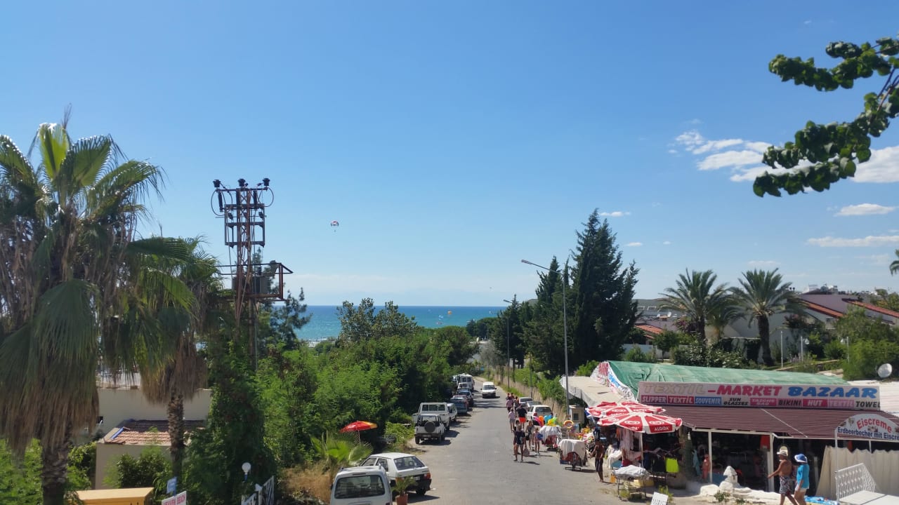 Weg zum Strand Side Alegria Hotel & Spa - Adults only +16