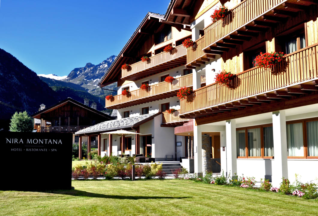 Außenansicht Montana Lodge & Spa