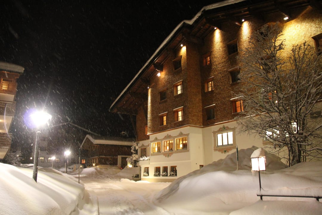 Bei Nacht Hotel Aurora