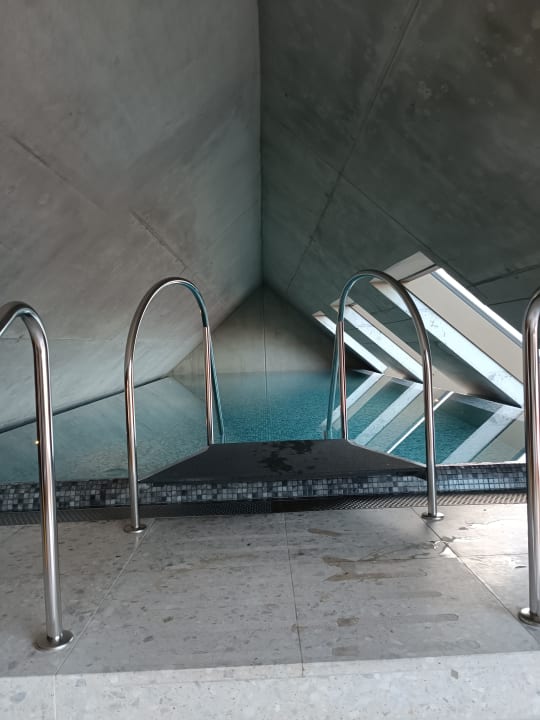 Pool Karl August - a Neighborhood Hotel