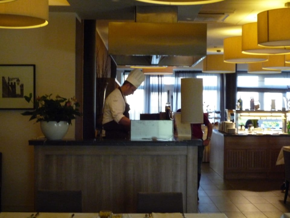 Frische Crepes und Omlets Leonardo Hotel Lago di Garda – Wellness and Spa