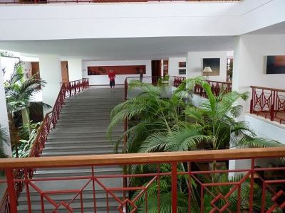 Treppe zum Restaurant Hotel Costa Calero