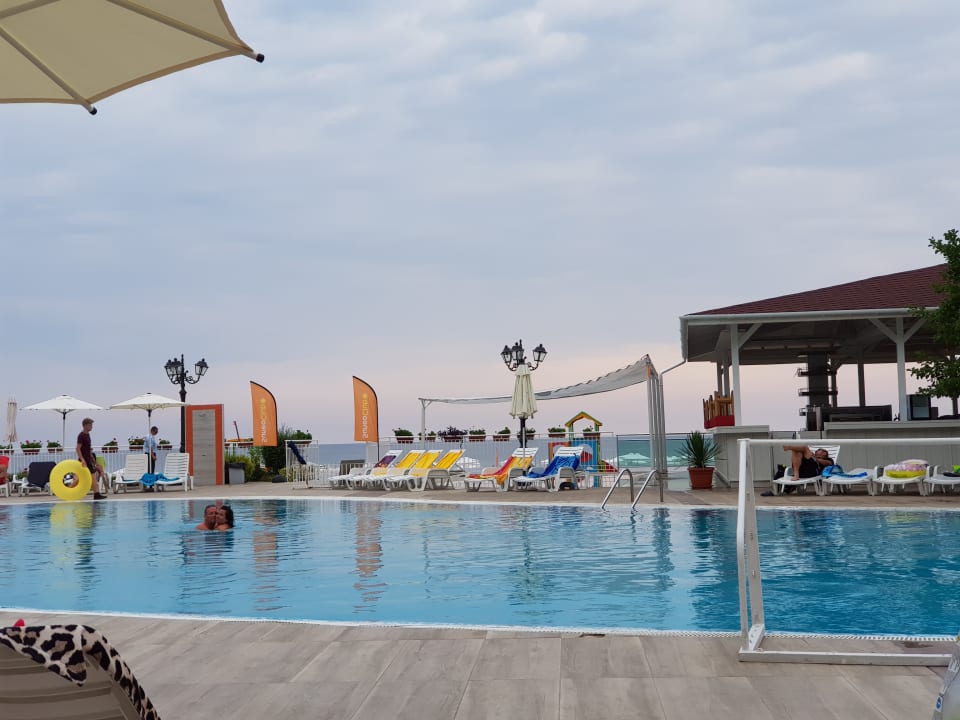 Pool TUI Suneo Serenity Bay