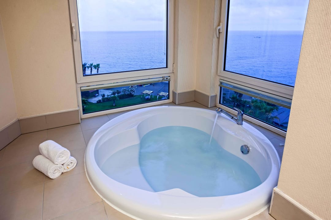Suite Badewanne Kilikya Resort Camyuva