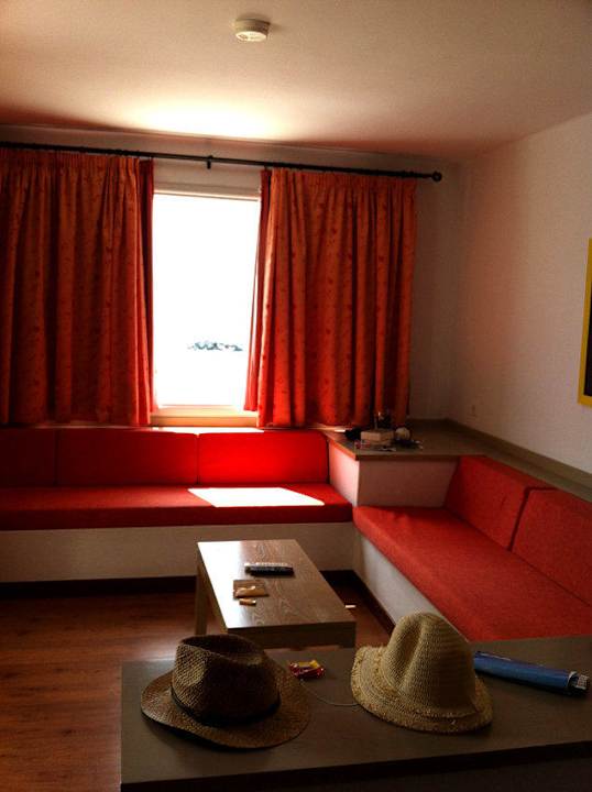 Wohnraum Neptuno Aparthotel