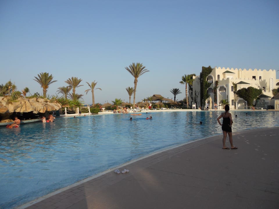 Schöner großer Pool! Mahdia Beach & Aquapark