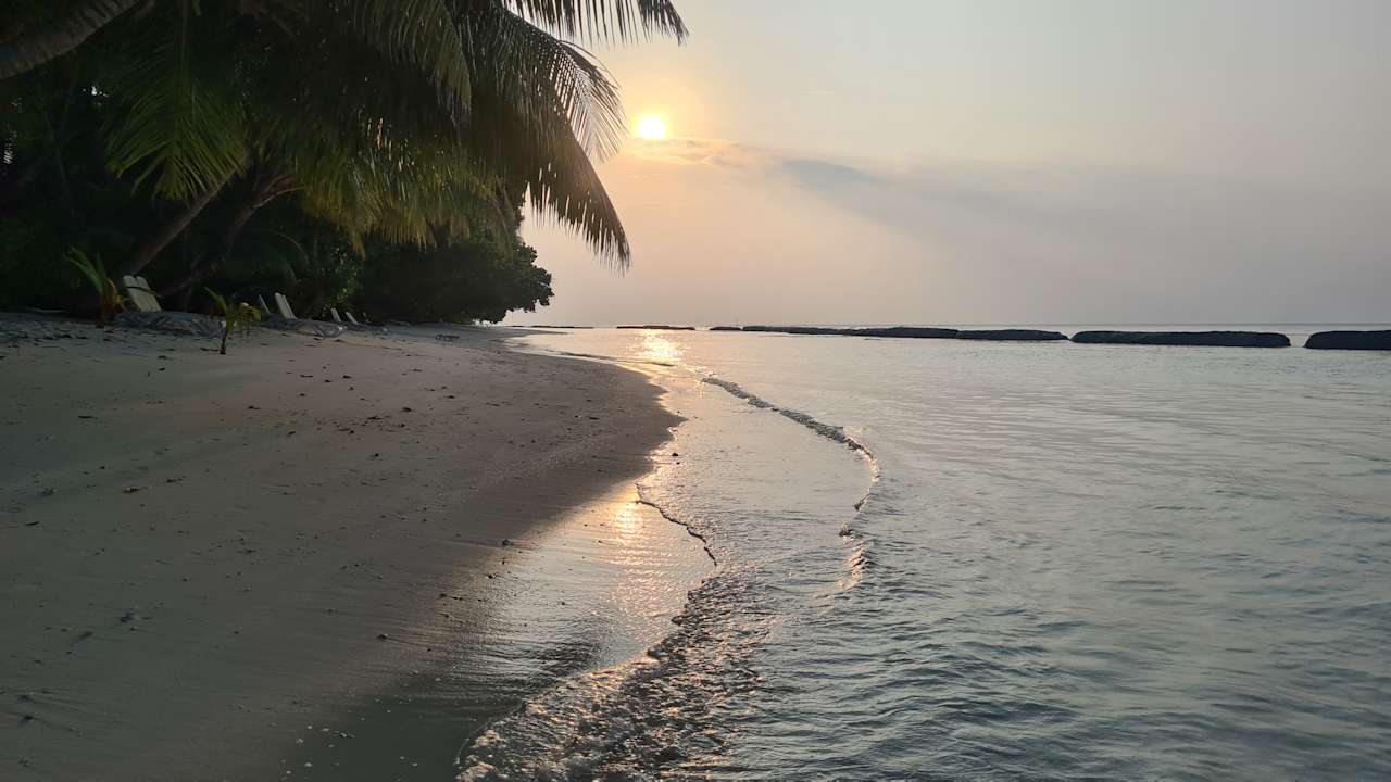 Strand Kuramathi Maldives