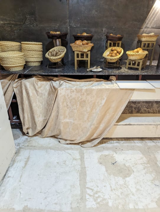 Gastro Kaisol Romance Resort