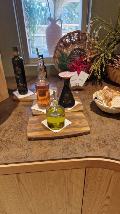 Gastro Hotel Kakkos Bay