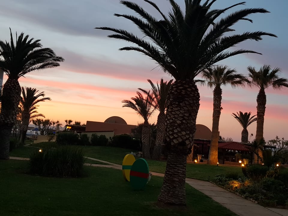 Gartenanlage Anissa Beach & Village