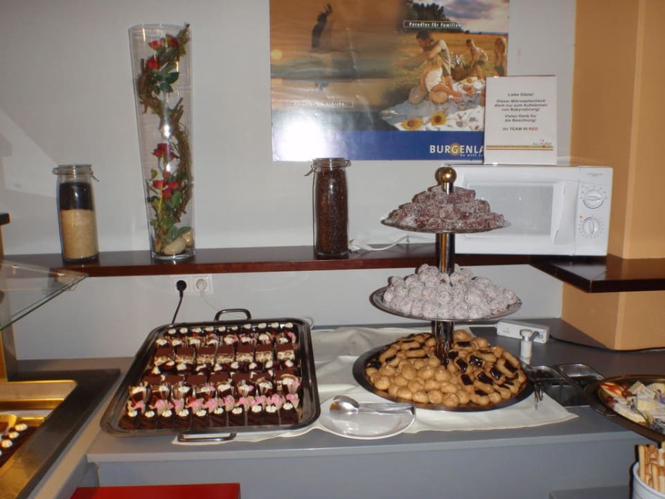 Buffet All In Red Thermenhotel