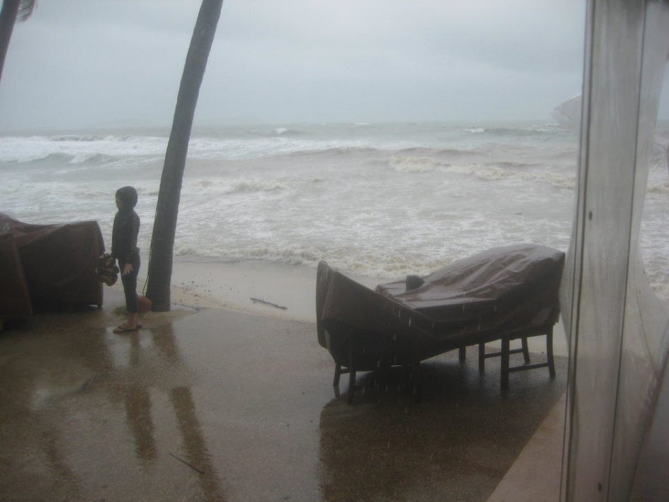 Überschwemmungen und Regenfälle Samui Paradise Chaweng Beach Resort & Spa