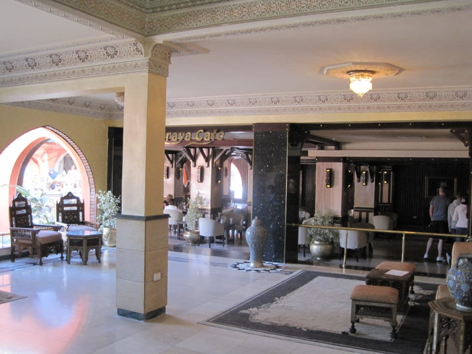 Kaffee in der Lobby Pickalbatros Alf Leila Wa Leila Resort - Neverland Hurghada
