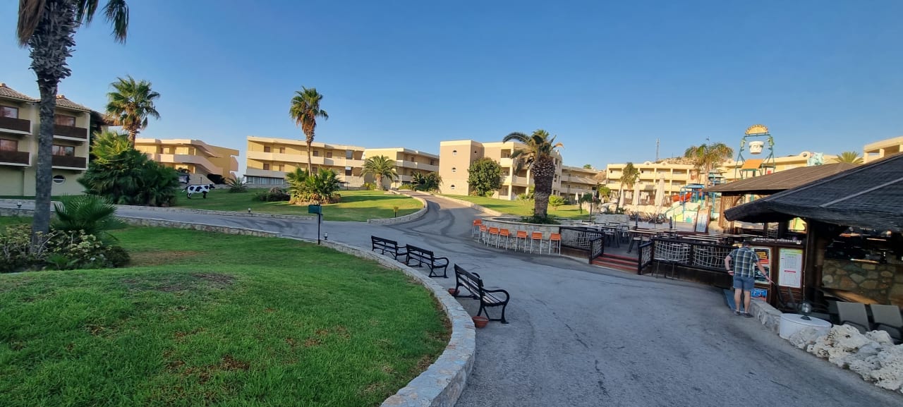 Gartenanlage Hotel Kalithea Horizon Royal