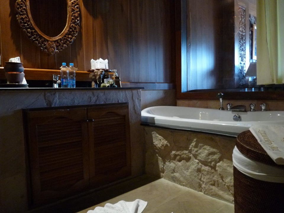 Bad Santhiya Koh Phangan Resort & Spa