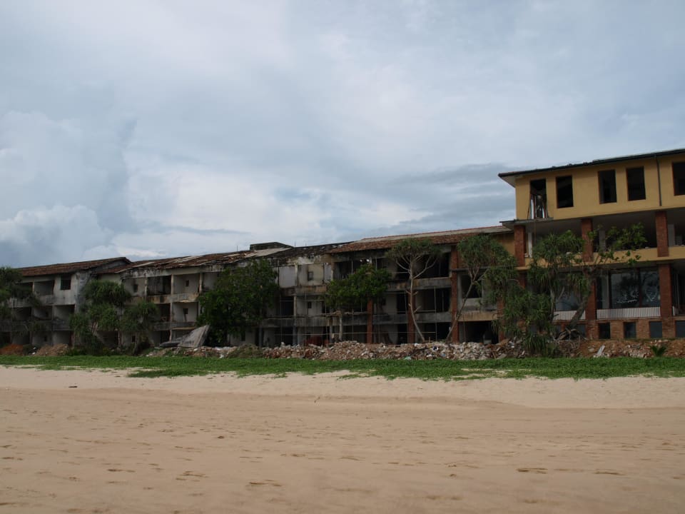 Tsunami-Hinterlassenschaften Hotel Koggala Beach