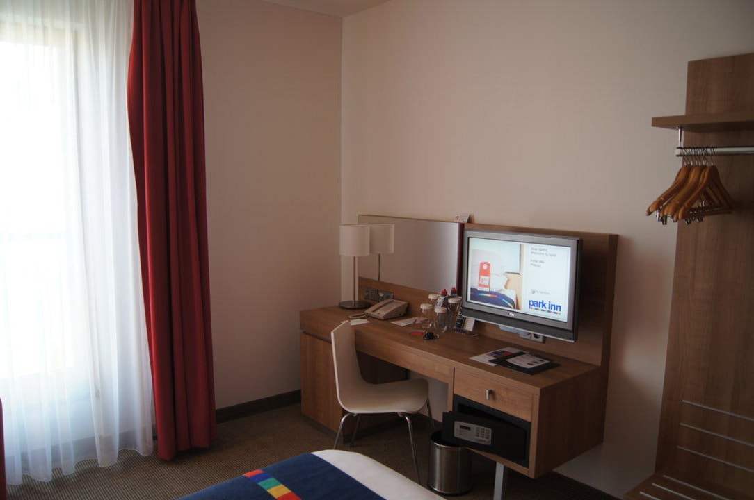 Flat-TV im Zimmer Hermitage Hotel Prague