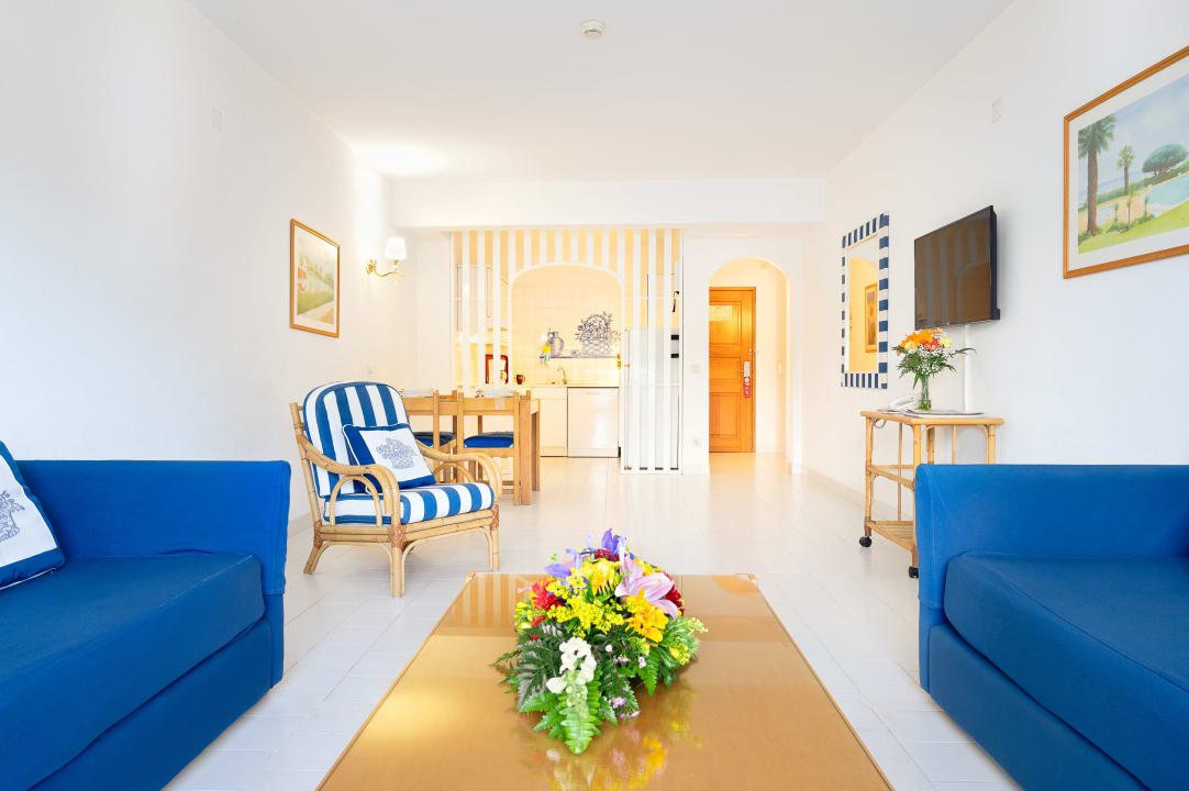 Zimmer Grand Muthu Oura View Beach Club